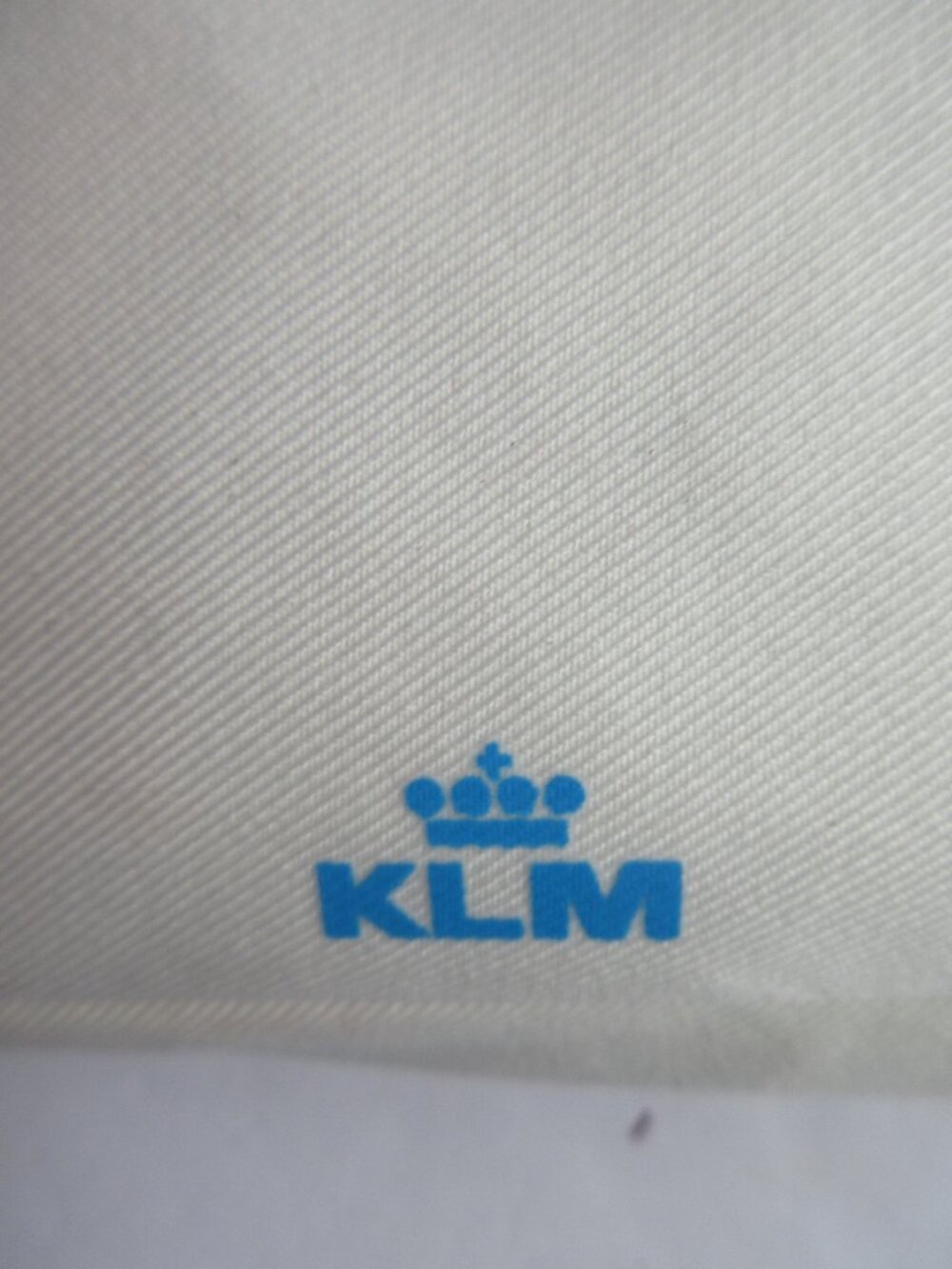 KLM Airlines Amenity Kit Pouch 11 pc White Blue Floral Design by Rijks & Rituals - Picture 4 of 14